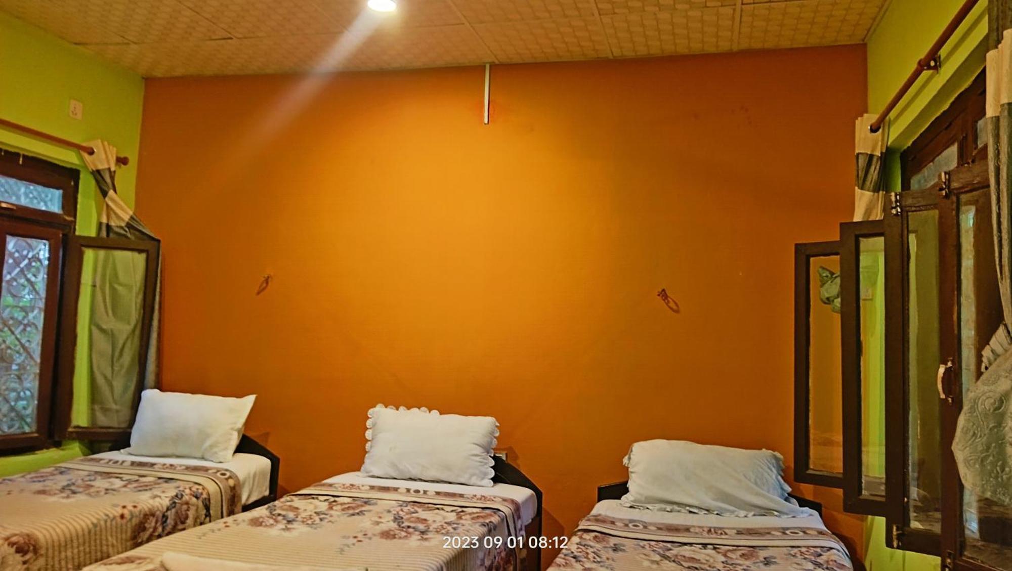 סאורהה Hotel Butterfly - Peaceful Garden For Nature Lovers מראה חיצוני תמונה